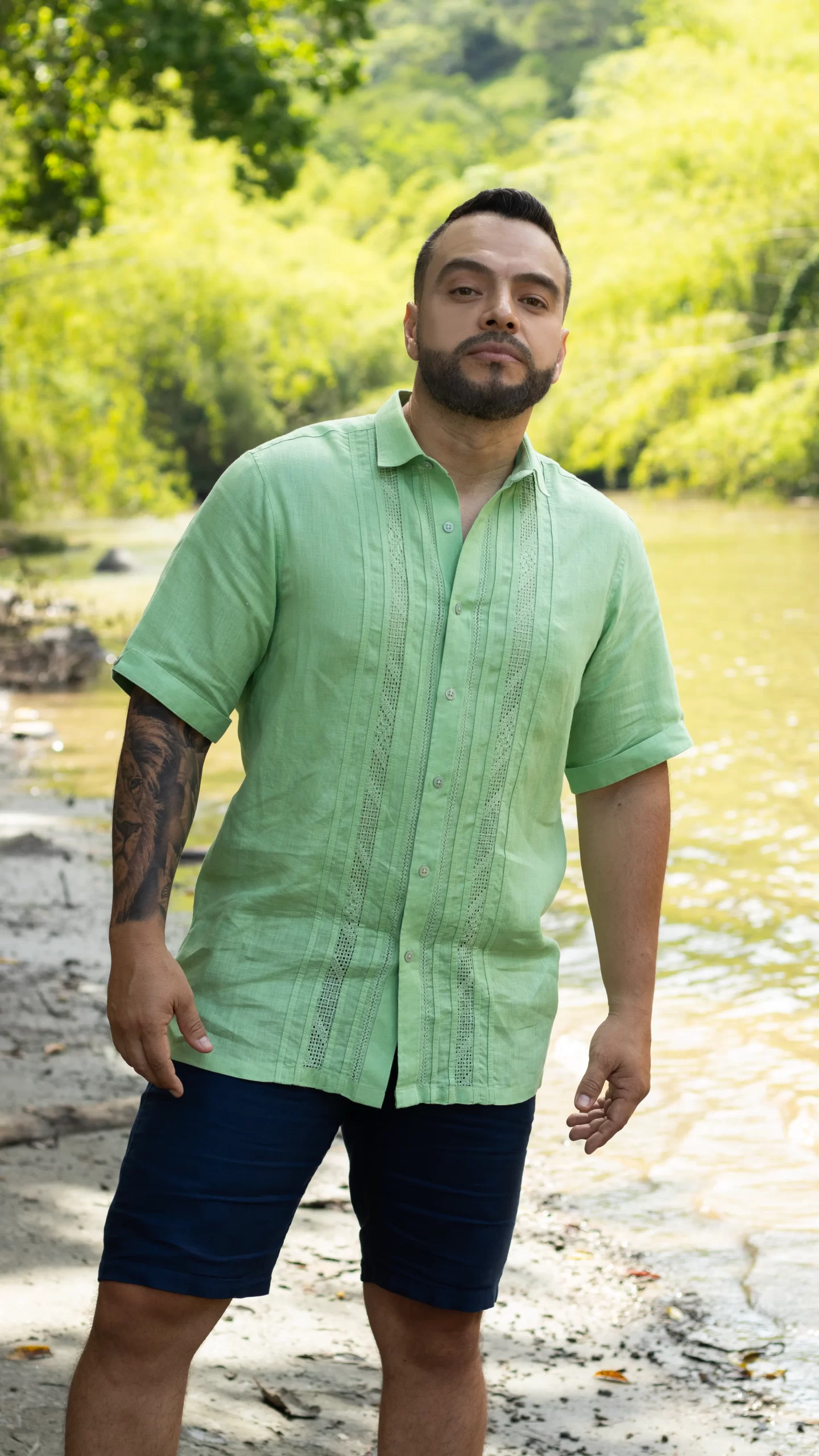 Guayabera Verde Manzana Calada Cuello de Ángel - Coleccion 2024 - Raices - FRIXIO