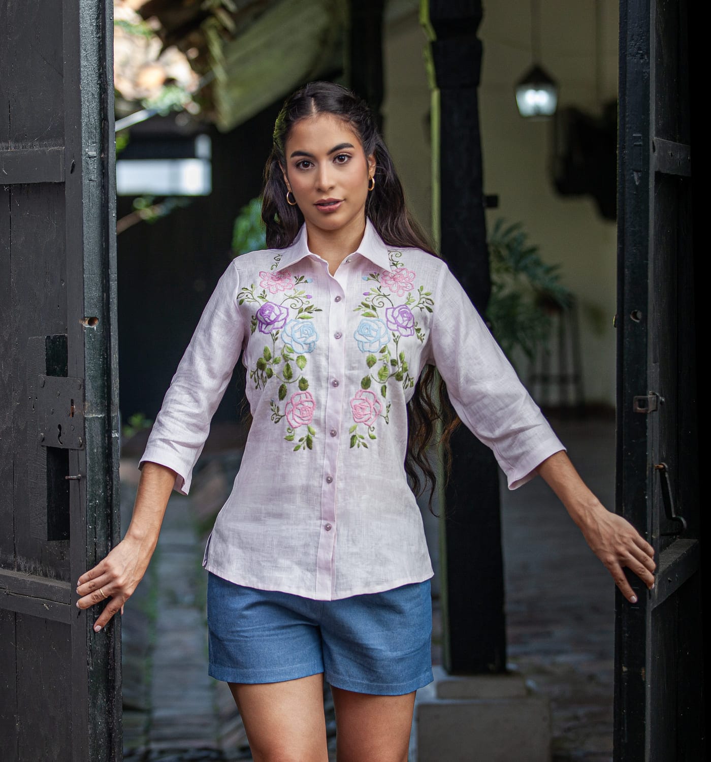 Blusa en Lino Rosado con Bordado Floral Petra